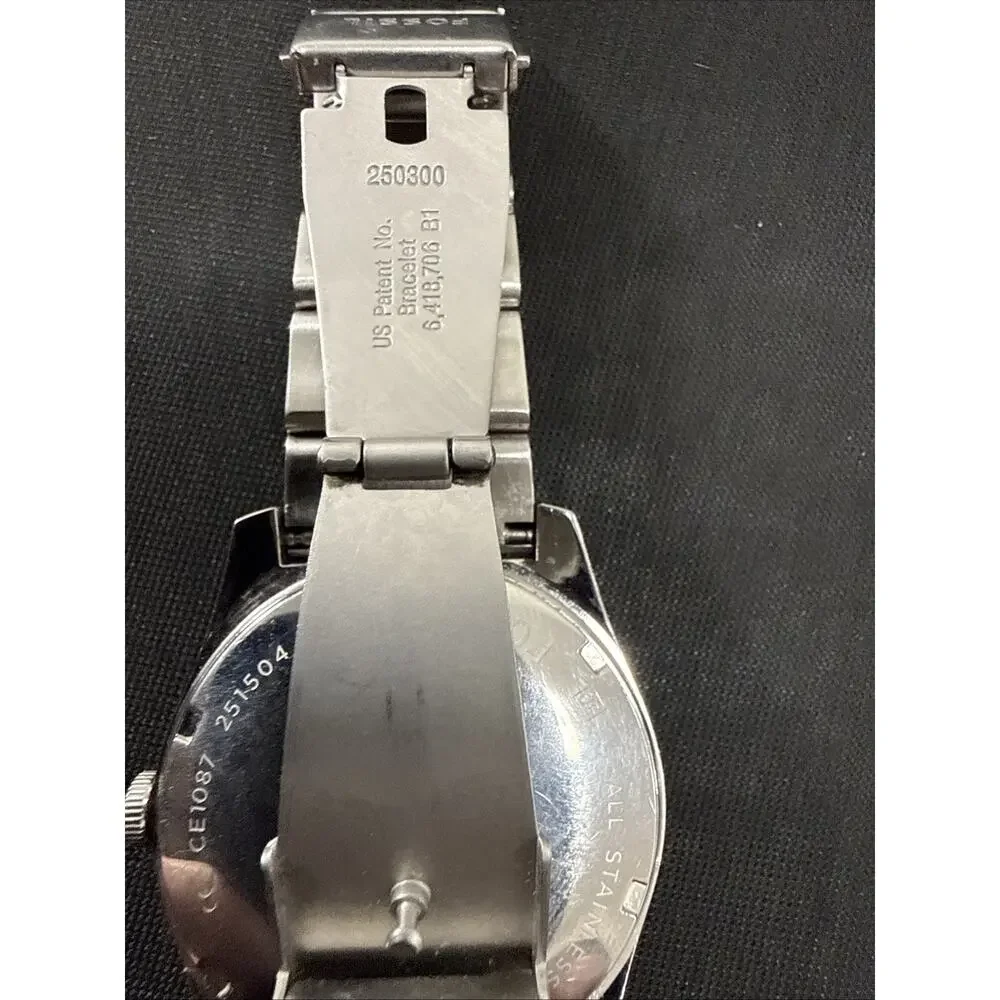 FOSSIL CE-1087 Women’s Wristwatch New Battery! Runs Excellent! (B5)